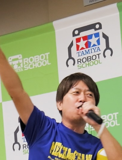 安中 剛氏